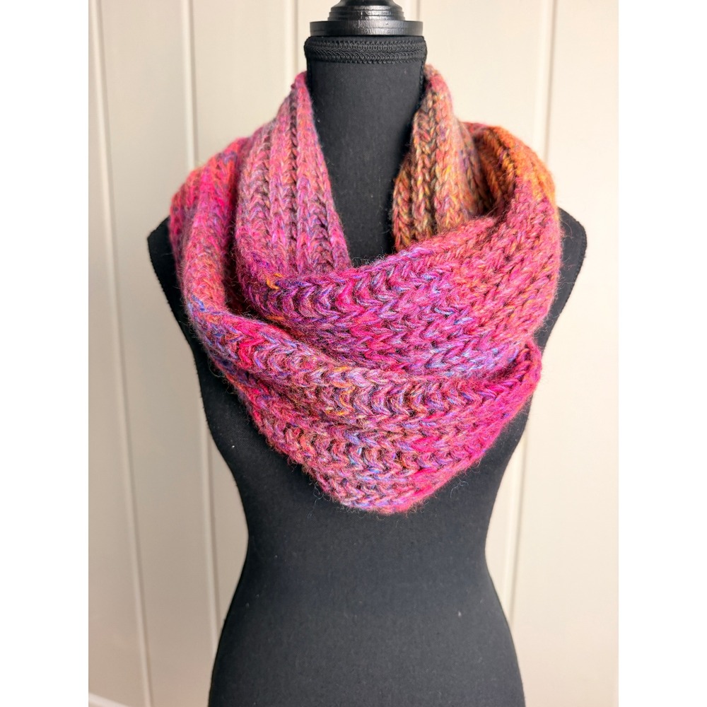 Handmade Chunky Knit Infinity Scarf Pink Orange Ombre Winter Neck Warmer Boho‎